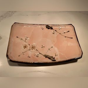 Beautiful pink Sousaku dish/plate.  Perfect for trinkets, jewelry, sushi, etc